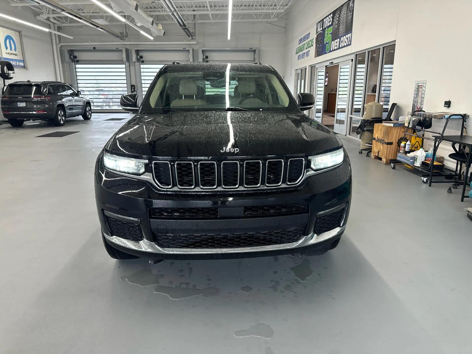 jeep grand cherokee l 2021 1C4RJKBG0M8108992 image jeep grand cherokee l 2021 1C4RJKBG0M8108992 image